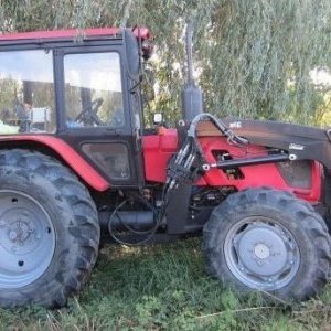 foto 84HP traktor Bělorus 920.4 mit Lader